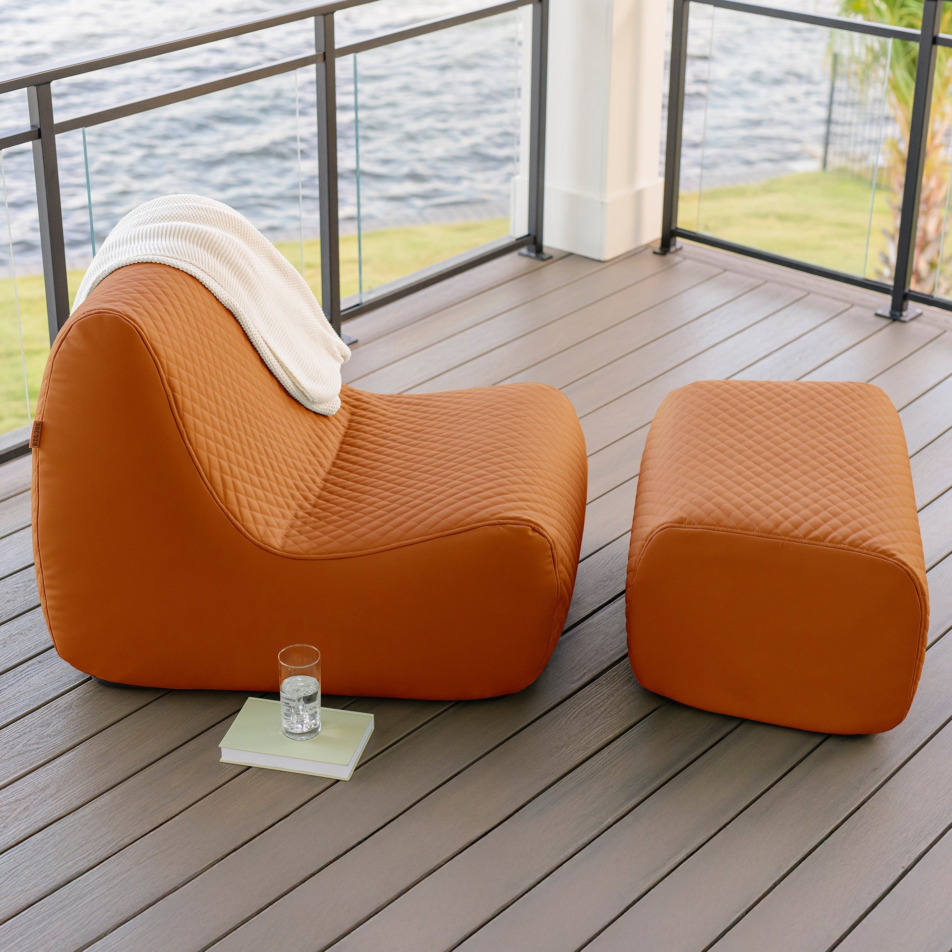 Solvana™ Primary Outdoor Chair
