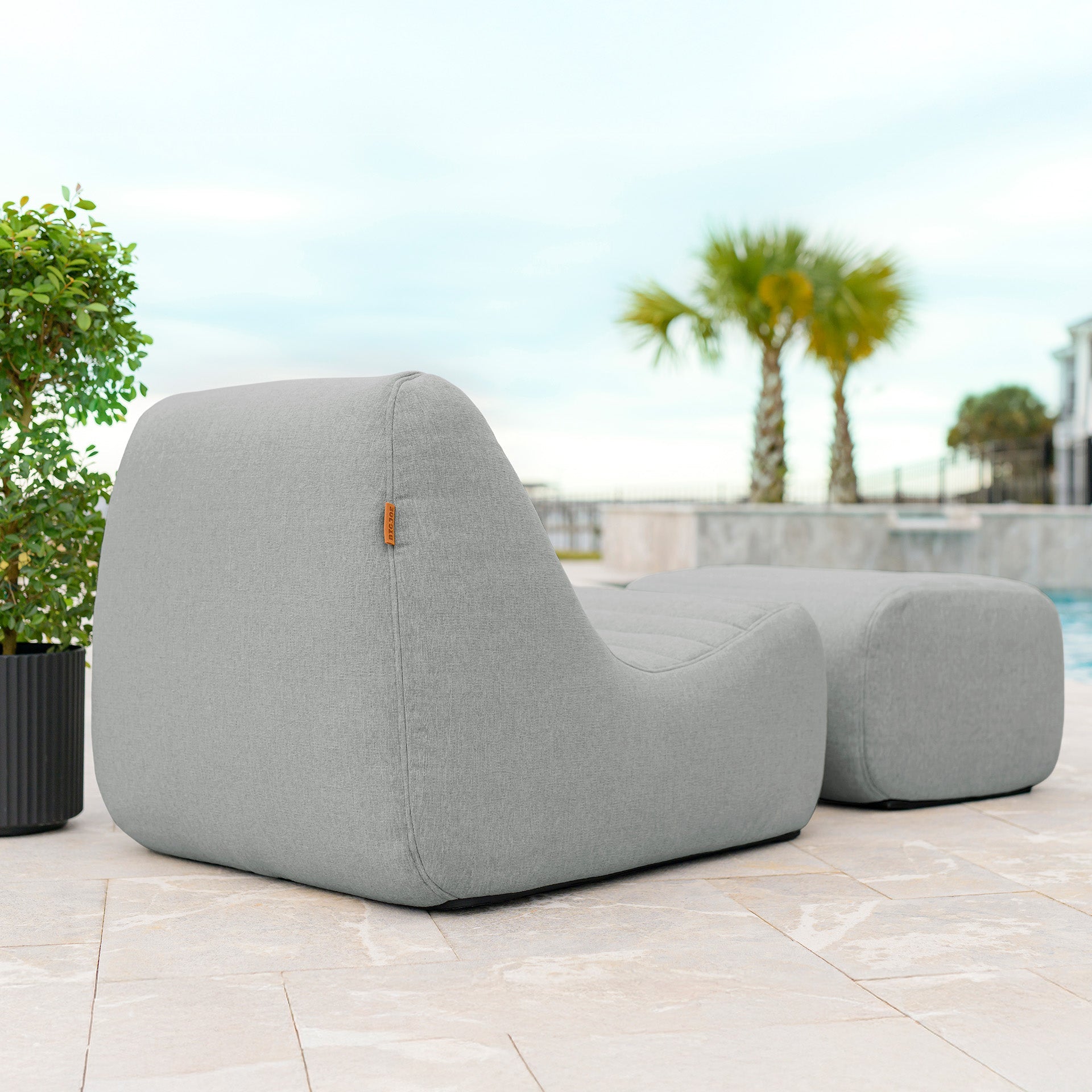 Solvana™ Link Outdoor Chair