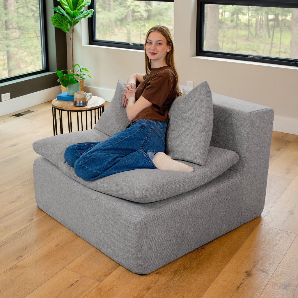 Averra™ Armless Chair