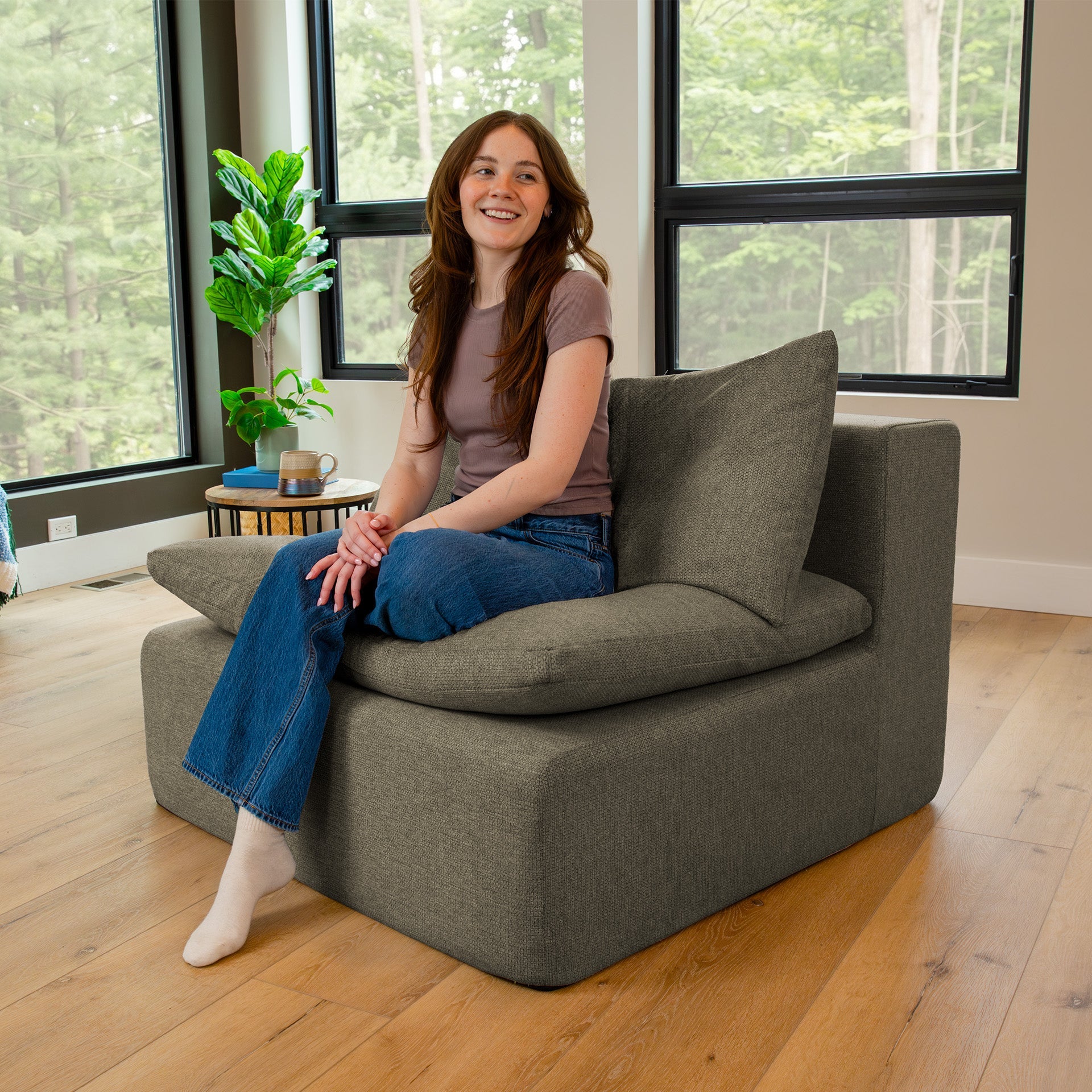 Averra™ Armless Chair