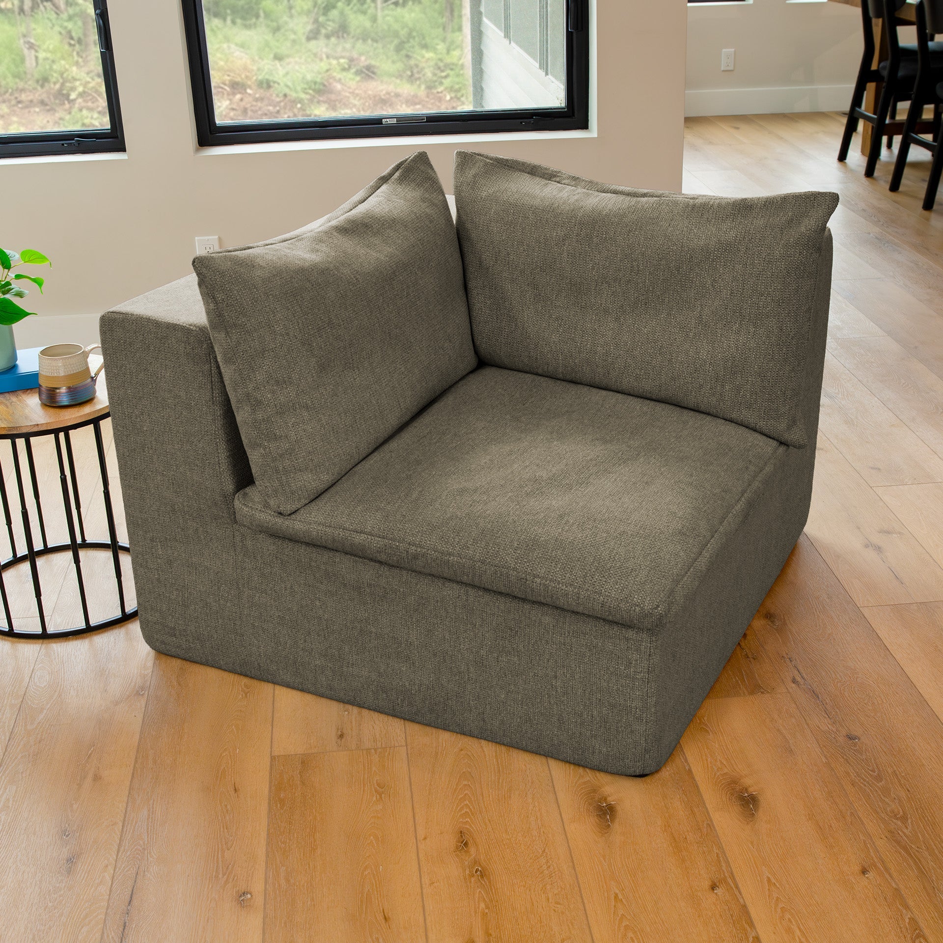 Averra™ Corner Chair