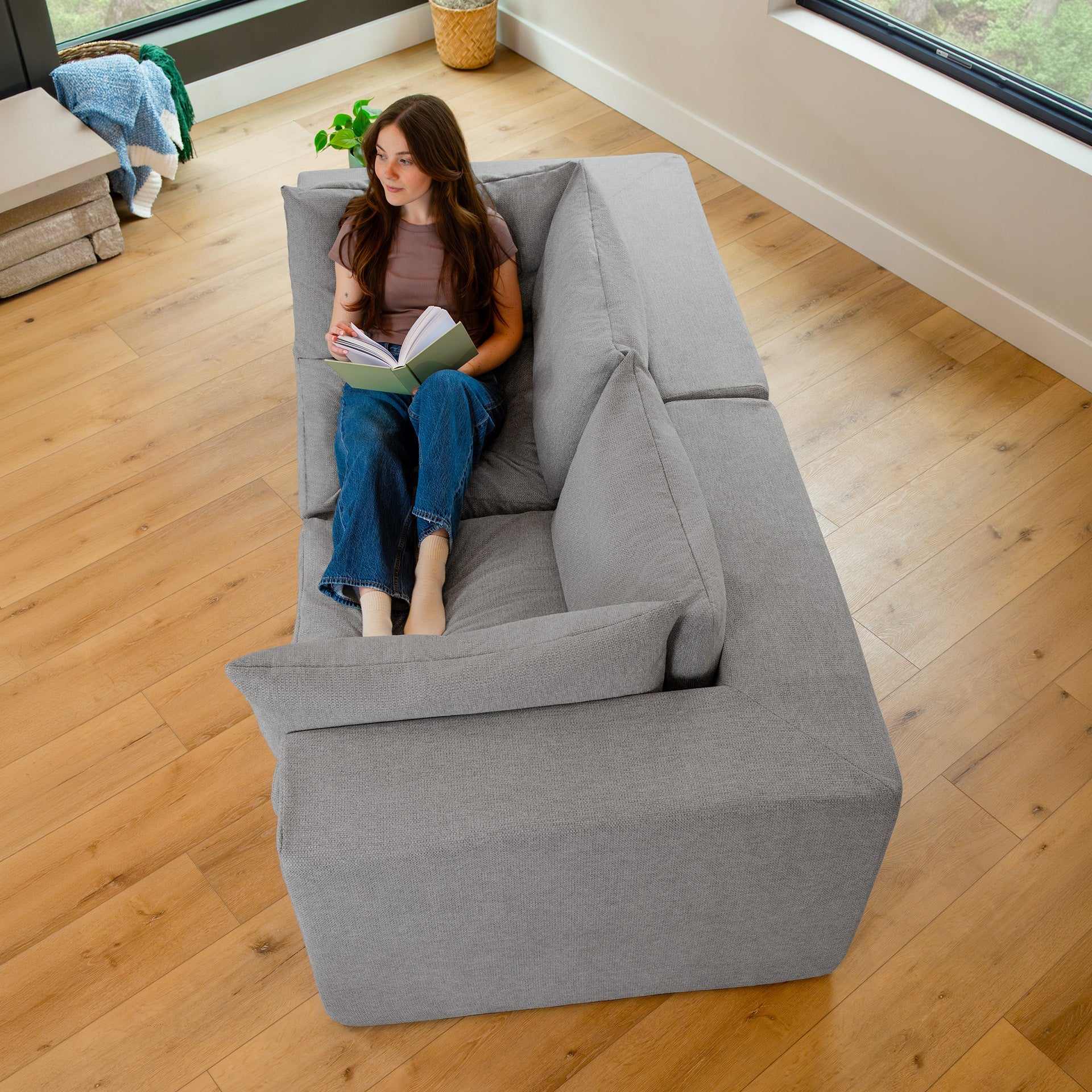 Averra™ Loveseat