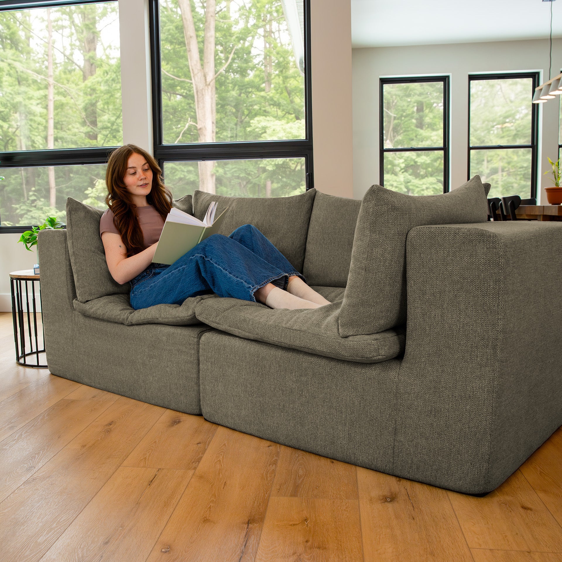 Averra™ Loveseat